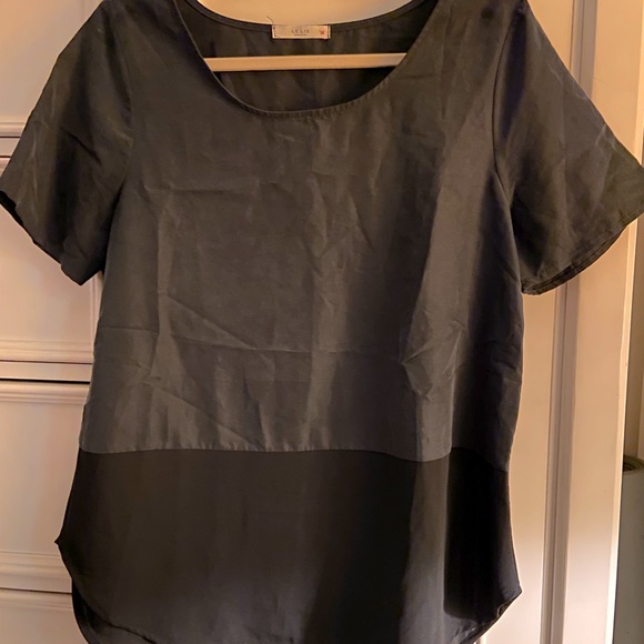 Black blouse - Picture 2 of 2